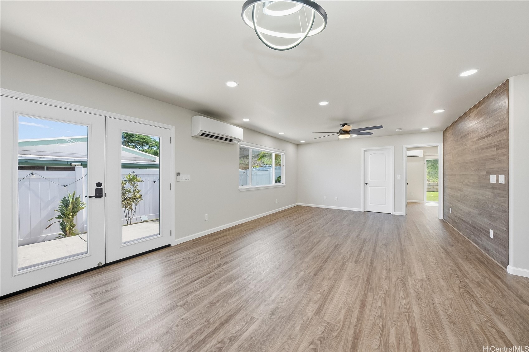 1379A Manu Aloha Street B