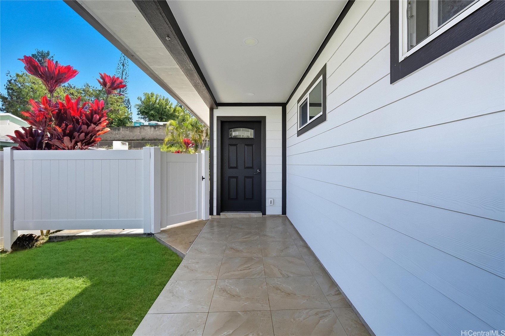1379A Manu Aloha Street B