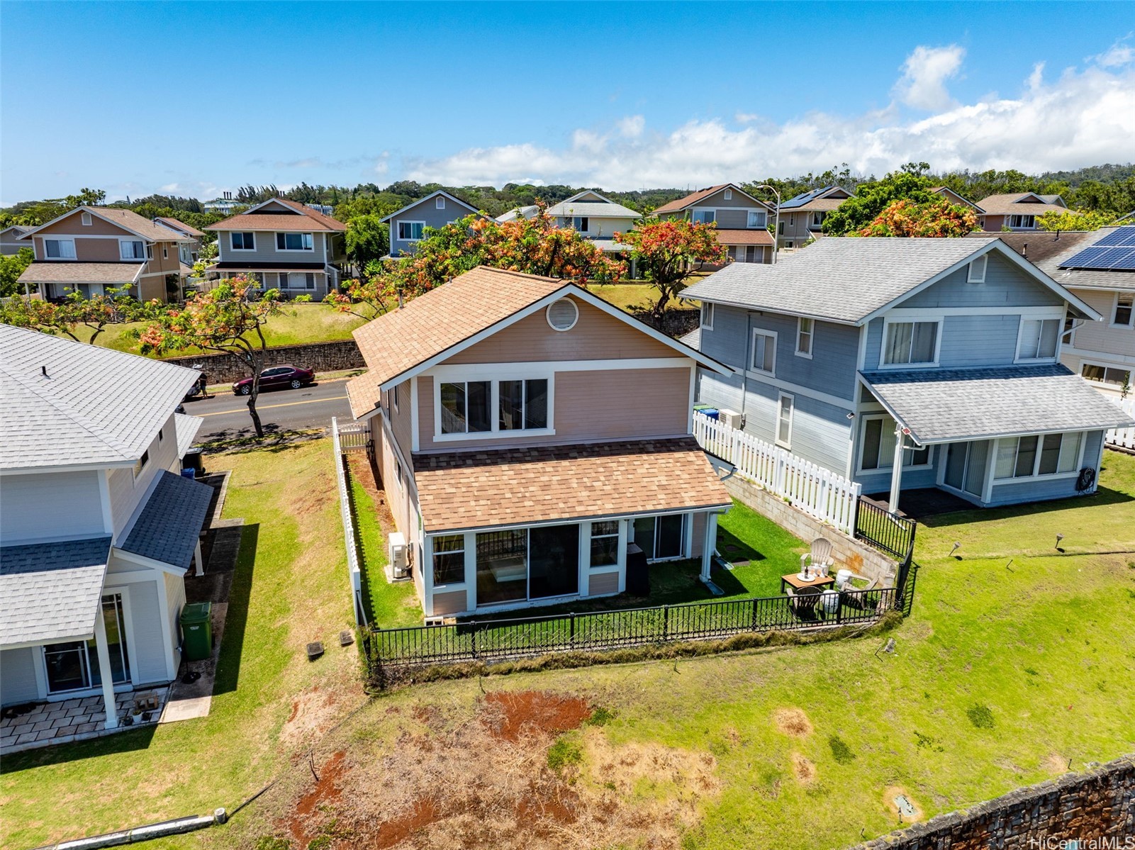 98-1941-J Kaahumanu Street 61