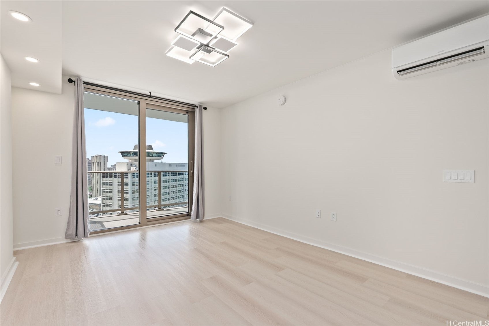 1388 Kapiolani Boulevard 2807