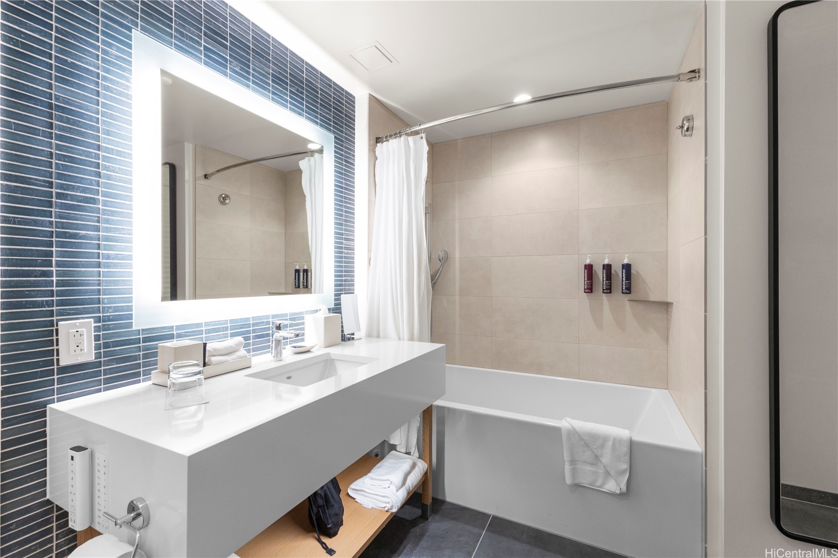 1390 Kapiolani Boulevard 3607