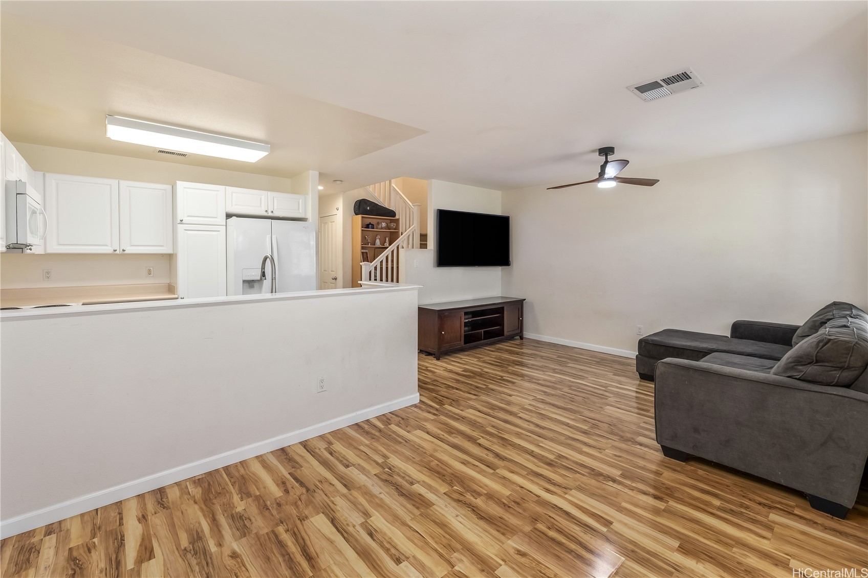 91-1033 Kaipalaoa Street 1402