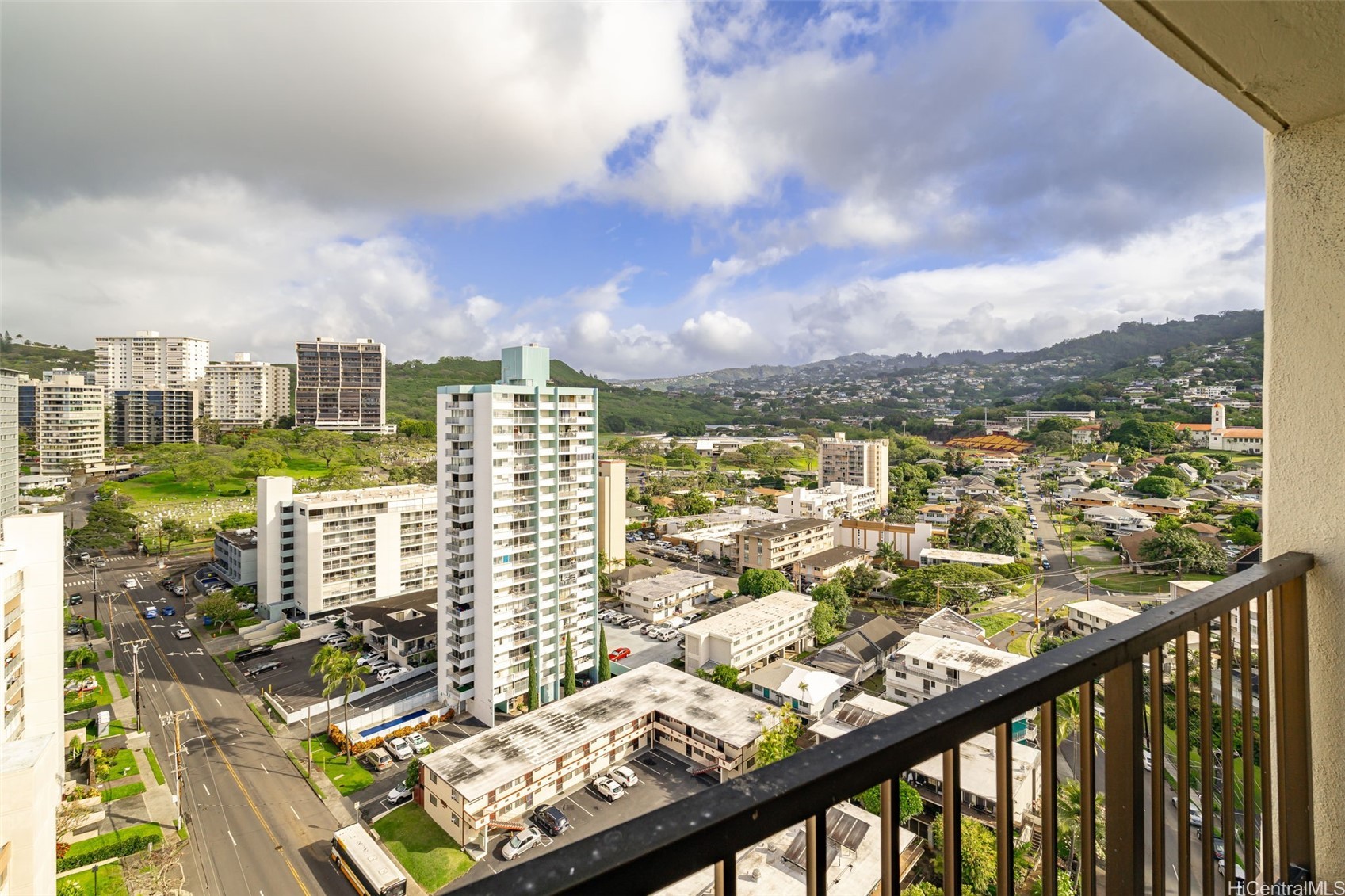 Wilder At Piikoi Condominium