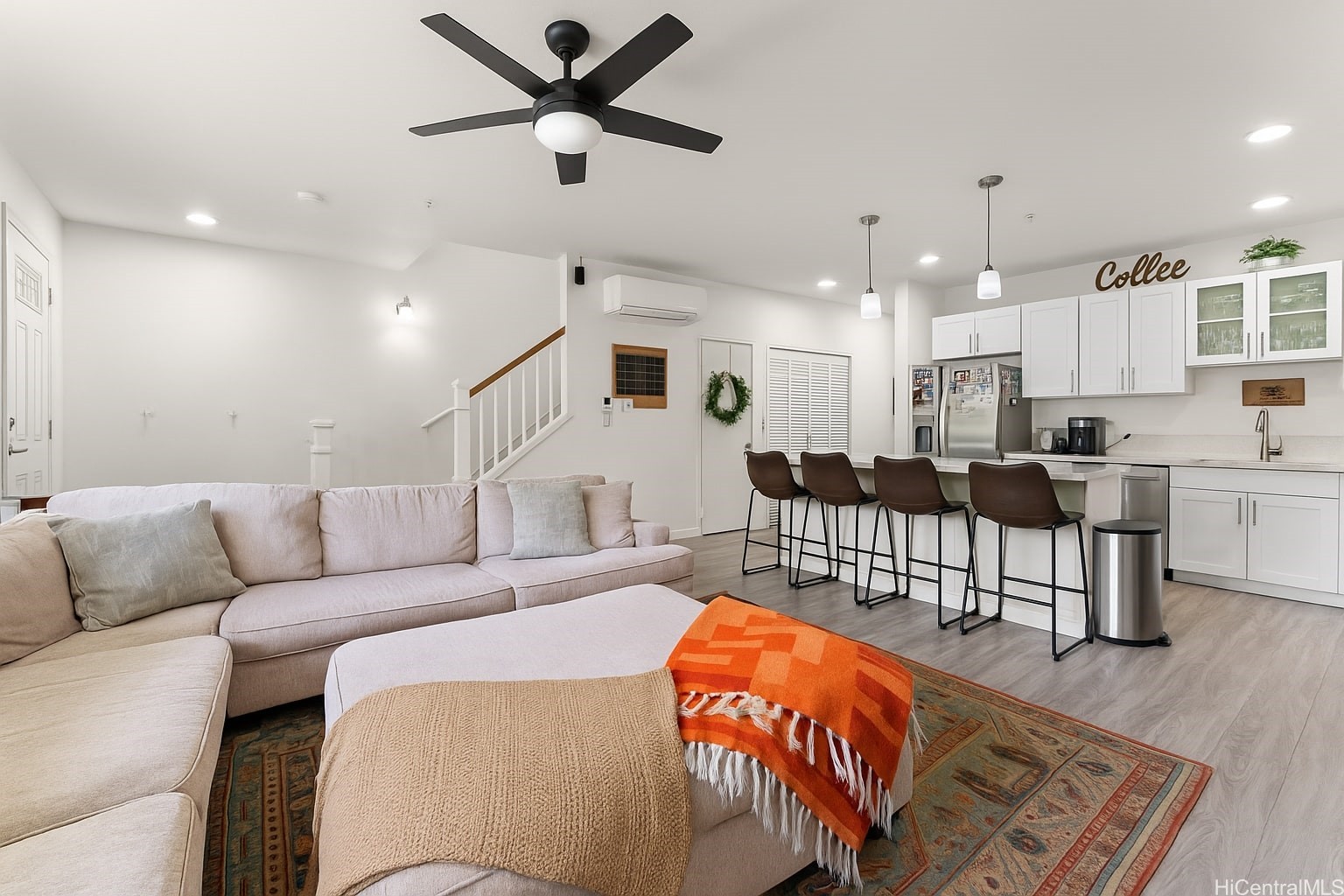 801 Kakala Street 1704