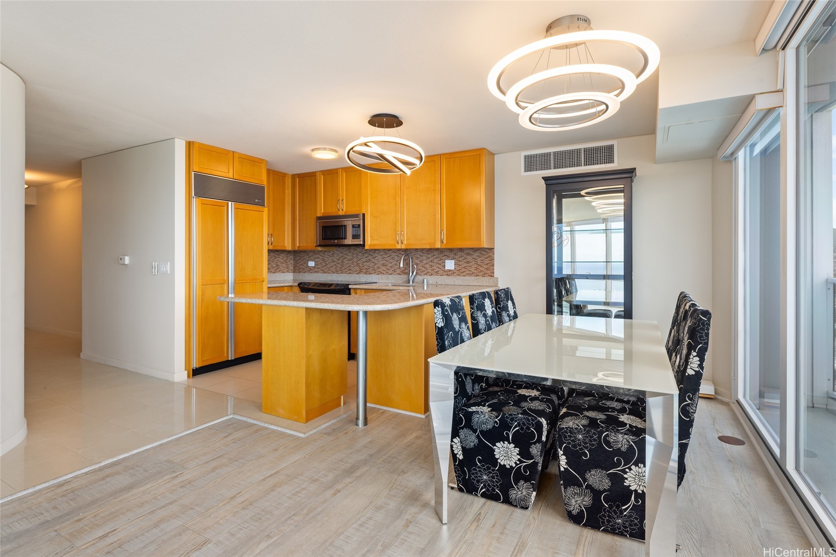 1296 Kapiolani Boulevard II3903