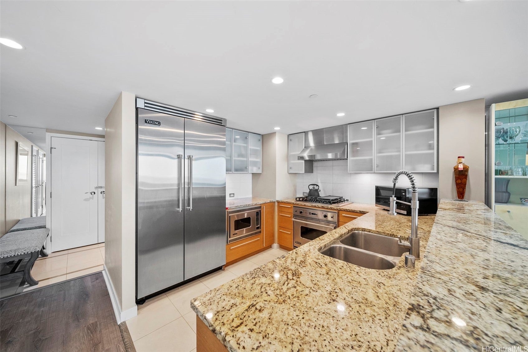 1177 Queen Street 4002