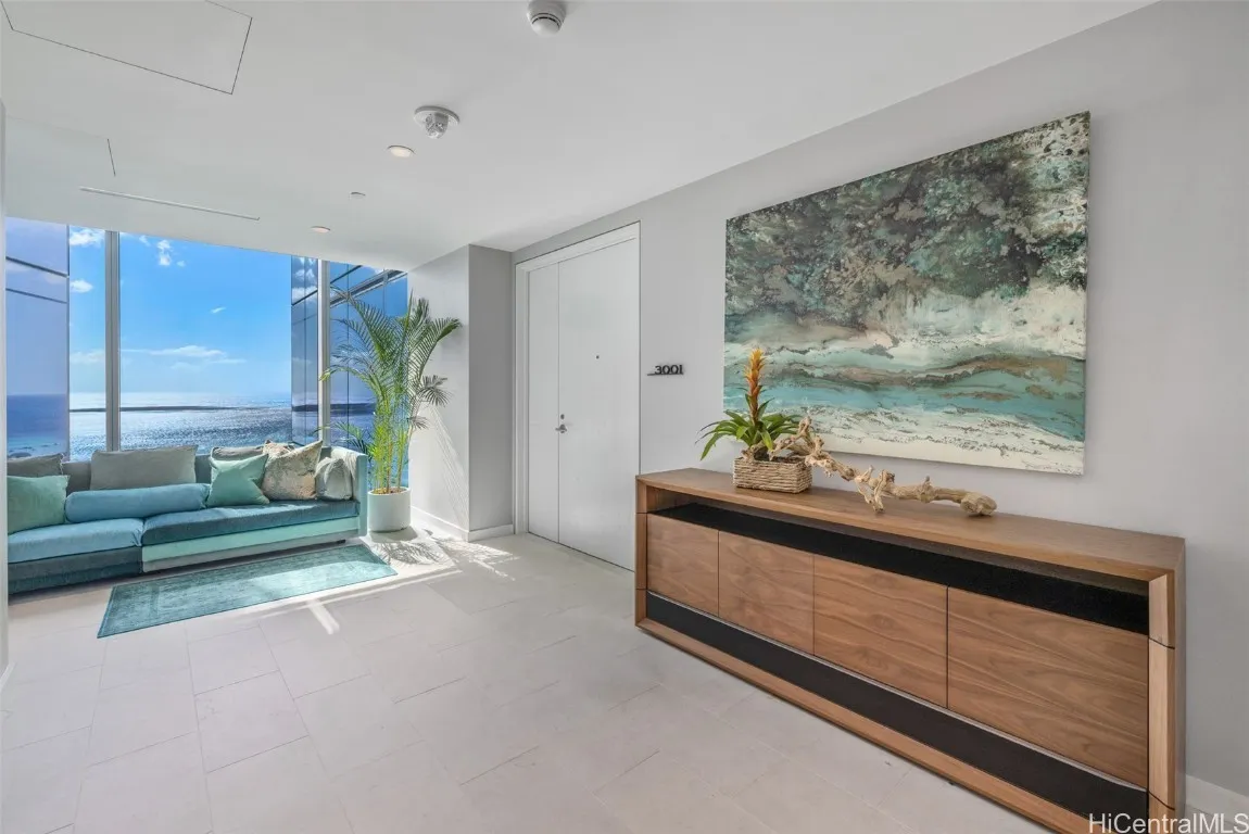 Honolulu, Hawaii 96814, United States, 3 Bedrooms Bedrooms, ,4 BathroomsBathrooms,Residential,Active,23050