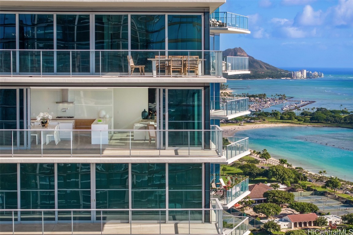 1118 Ala Moana Boulevard 3001