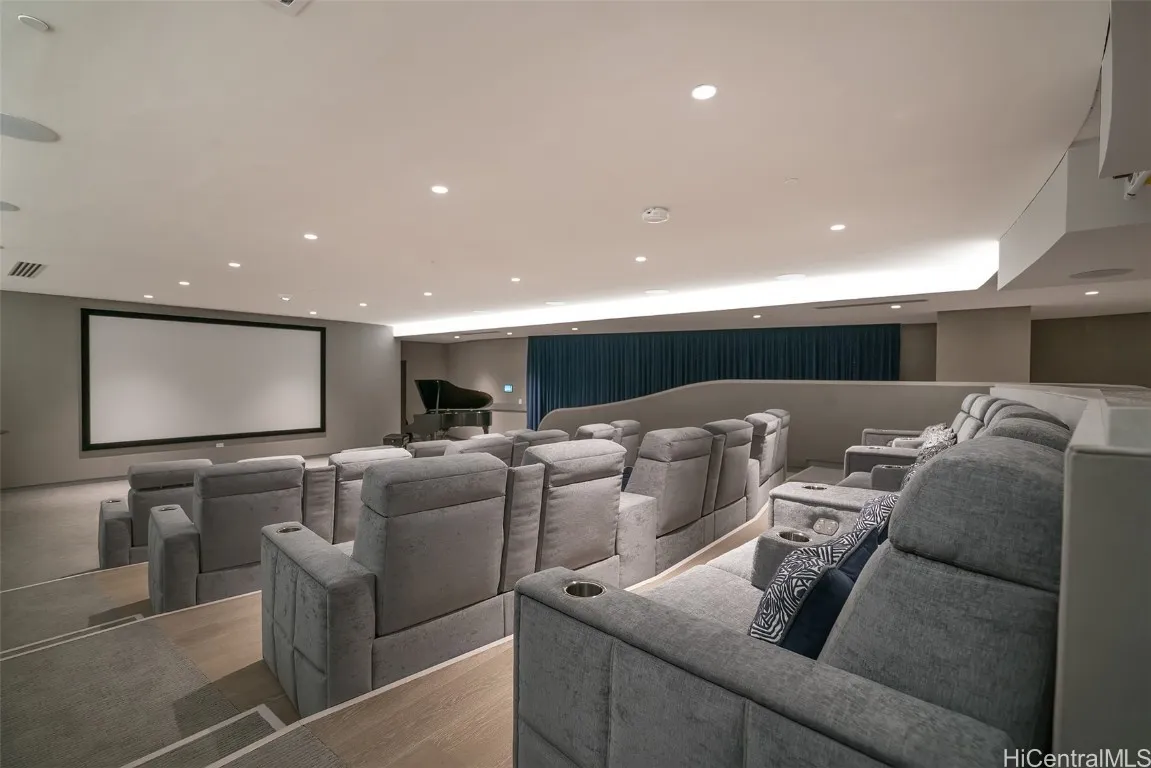 Honolulu, Hawaii 96814, United States, 3 Bedrooms Bedrooms, ,4 BathroomsBathrooms,Residential,Active,23050