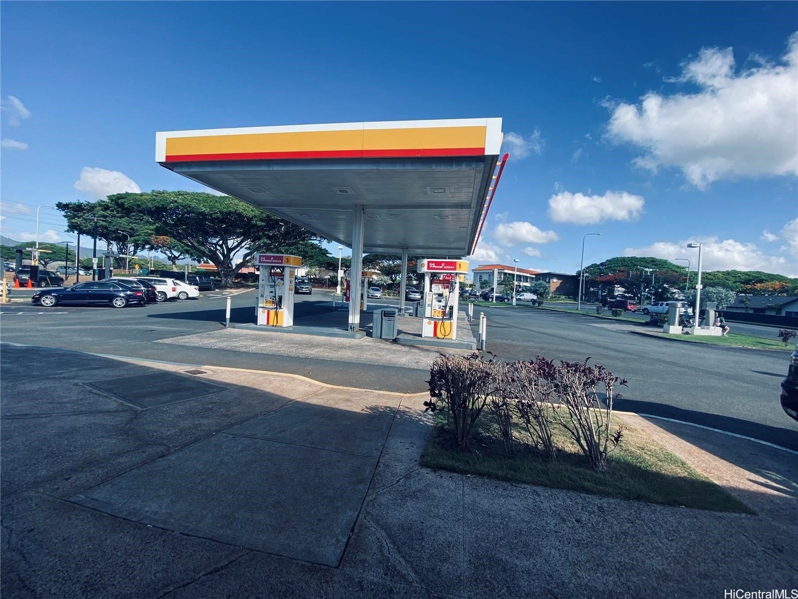 94-1015 Ka Uka Boulevard