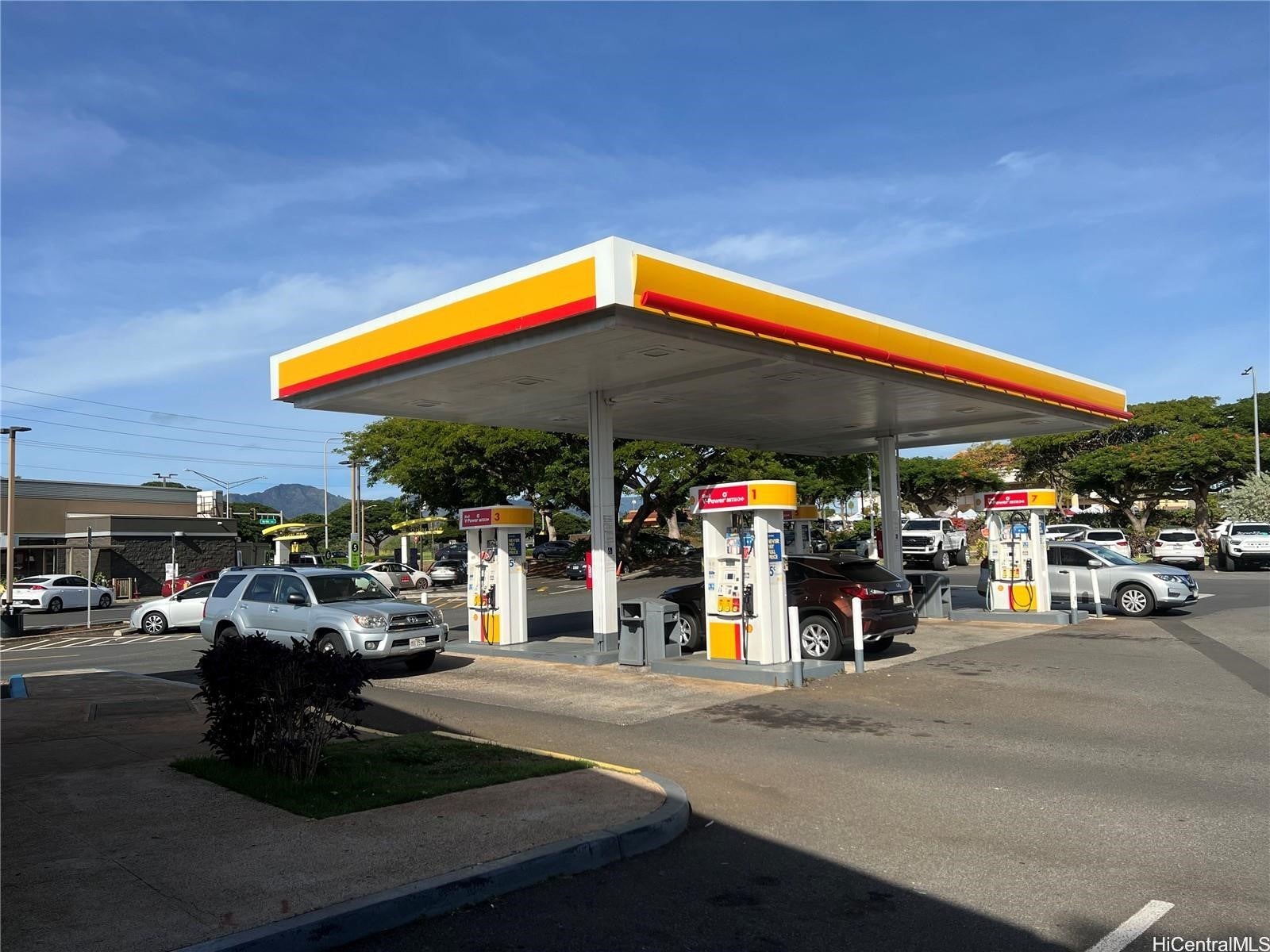 94-1015 Ka Uka Boulevard