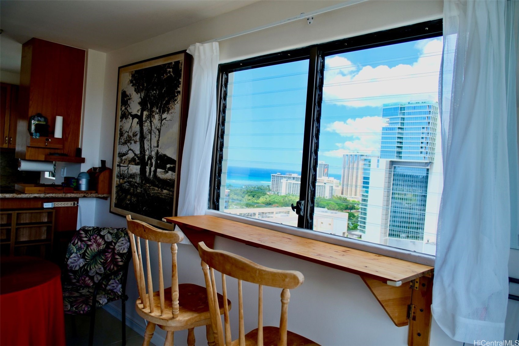 2240 Kuhio Avenue 2401