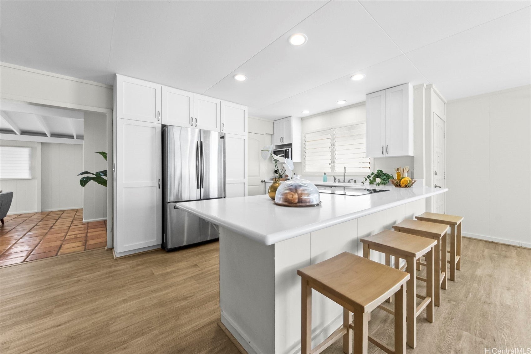 1567 Uluhaku Place