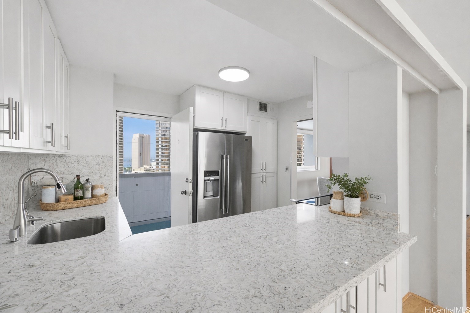 1860 Ala Moana Boulevard PH2201