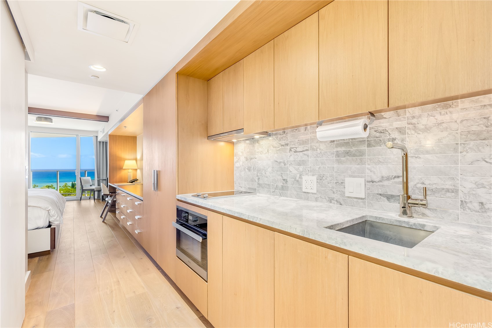 2139 Kuhio Avenue 2009-DH