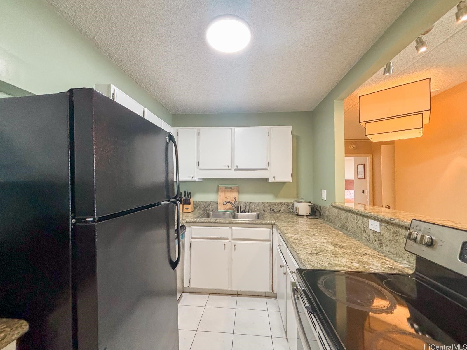 2240 Kuhio Avenue 3505