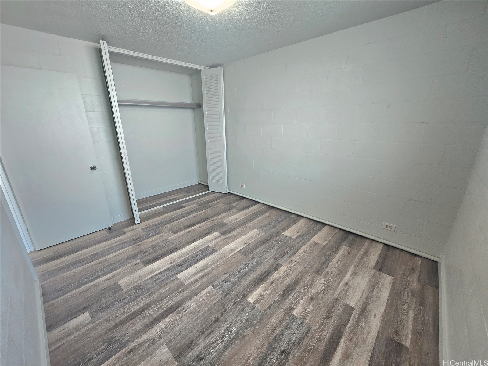 720 Waiakamilo Road C120A