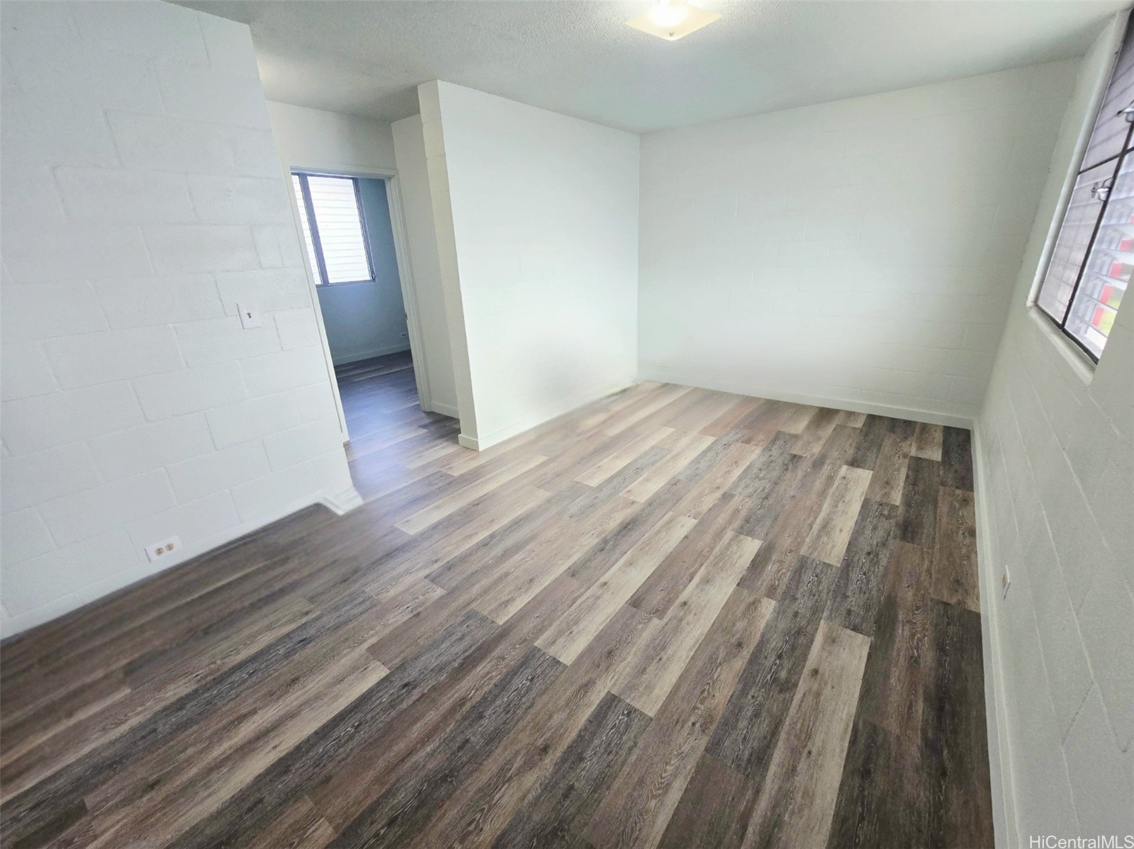 720 Waiakamilo Road C120A