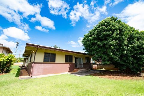 825 Neal Avenue Wahiawa HI 96786