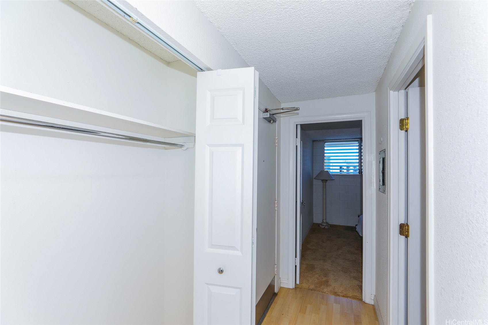 2211 Ala Wai Boulevard 1806