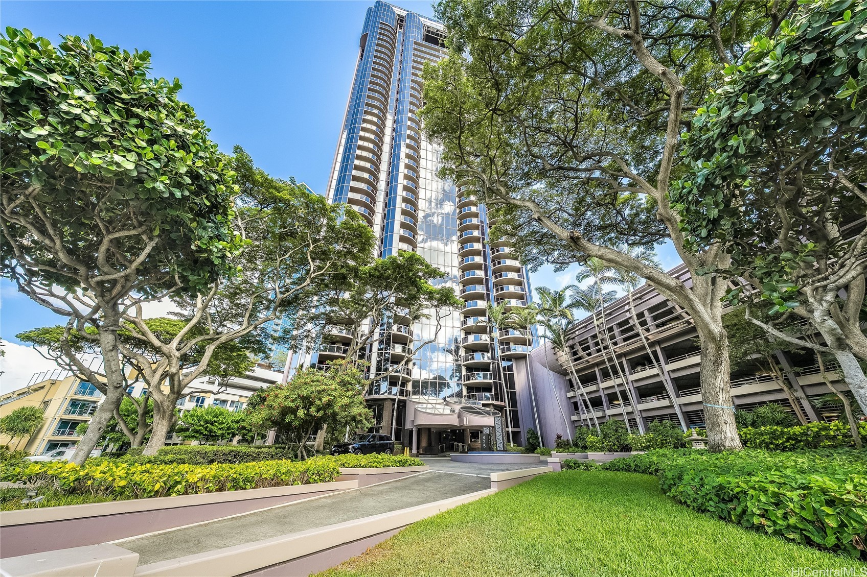 One Waterfront Tower Condominium