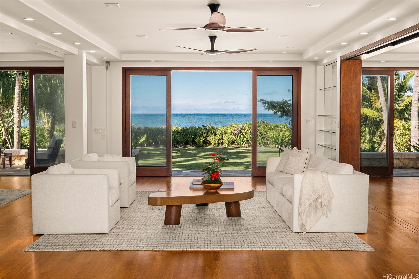 958 Mokulua Drive