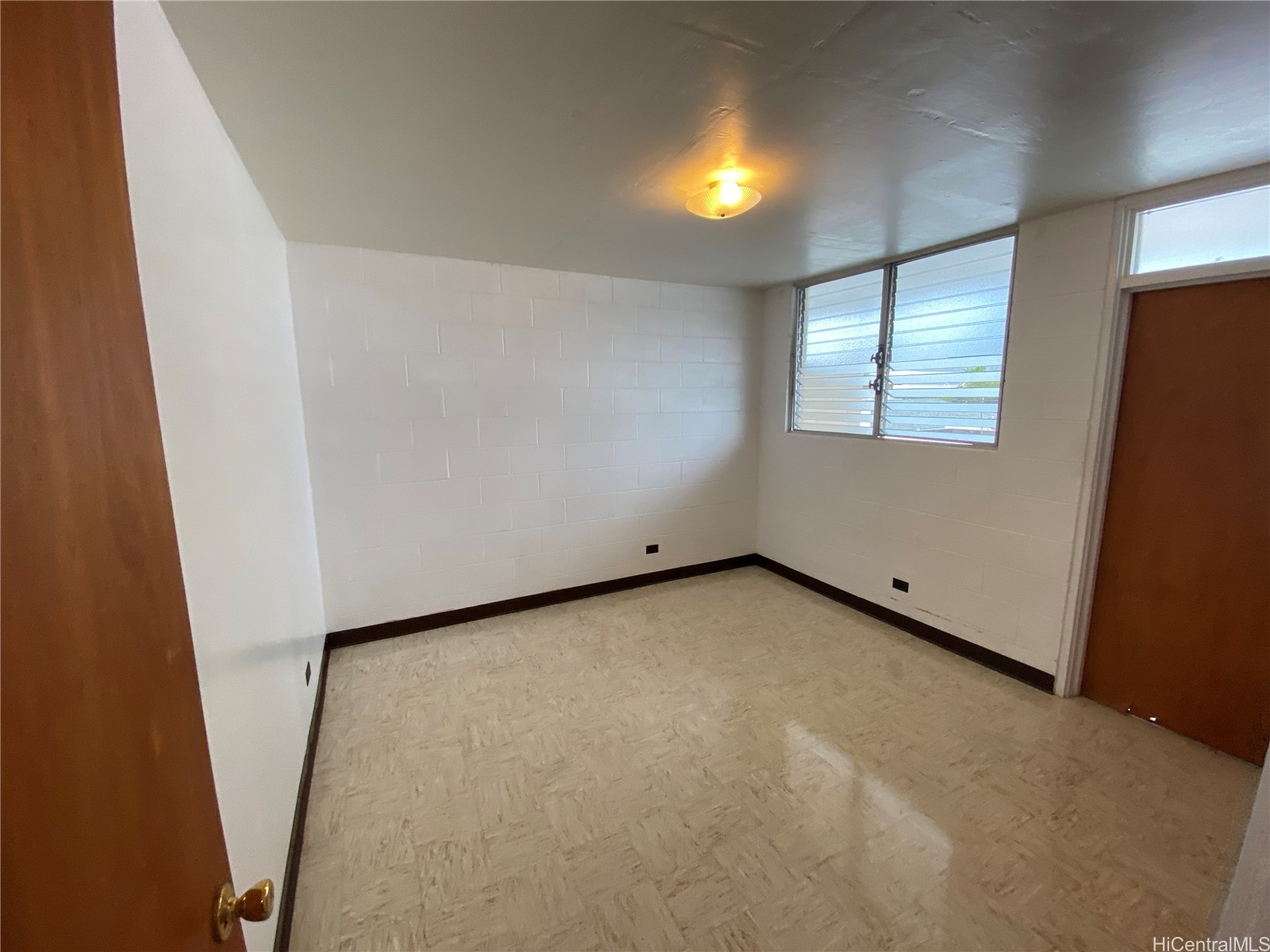 1217 Kamaile Street 303