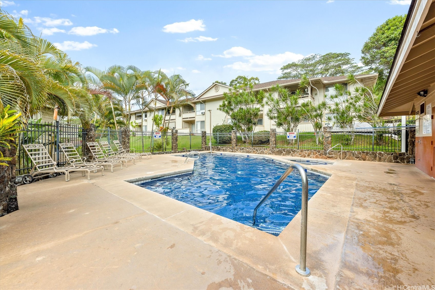 Mililani Townhouse