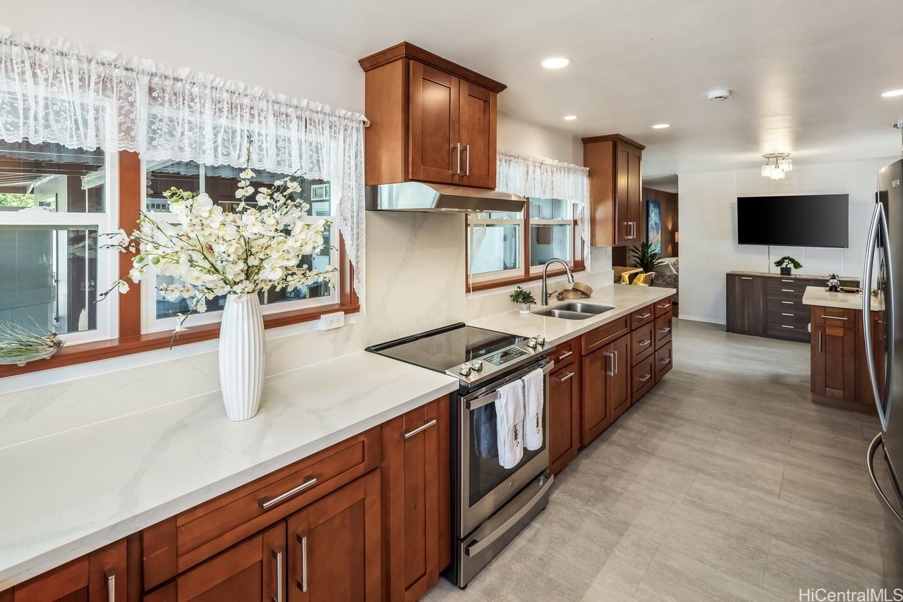 50 Kalaka Place