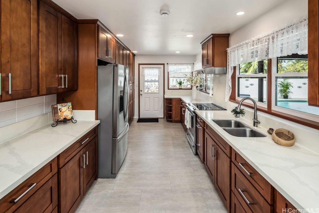 50 Kalaka Place