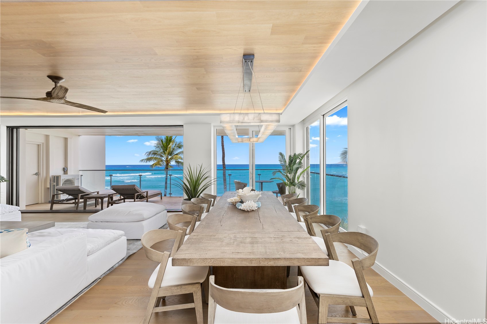 3003 Kalakaua Avenue 5A