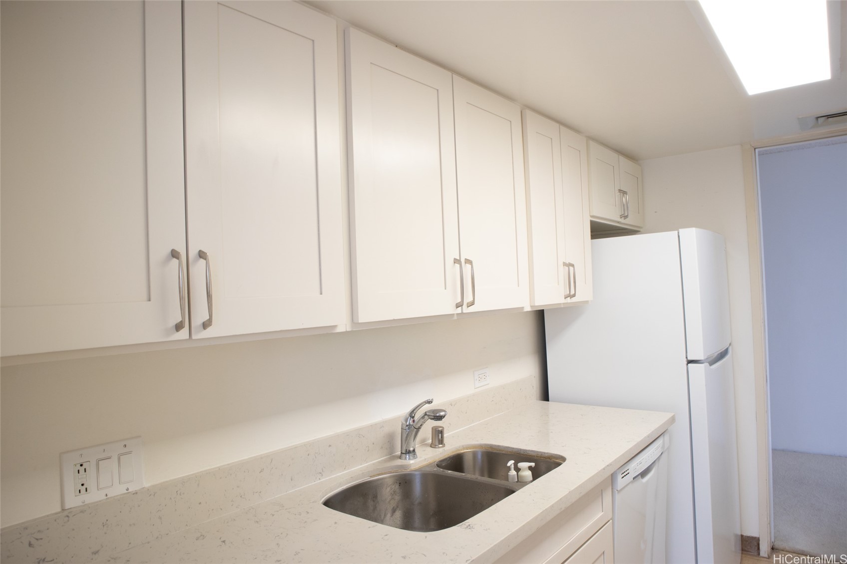 6770 Hawaii Kai Drive 502