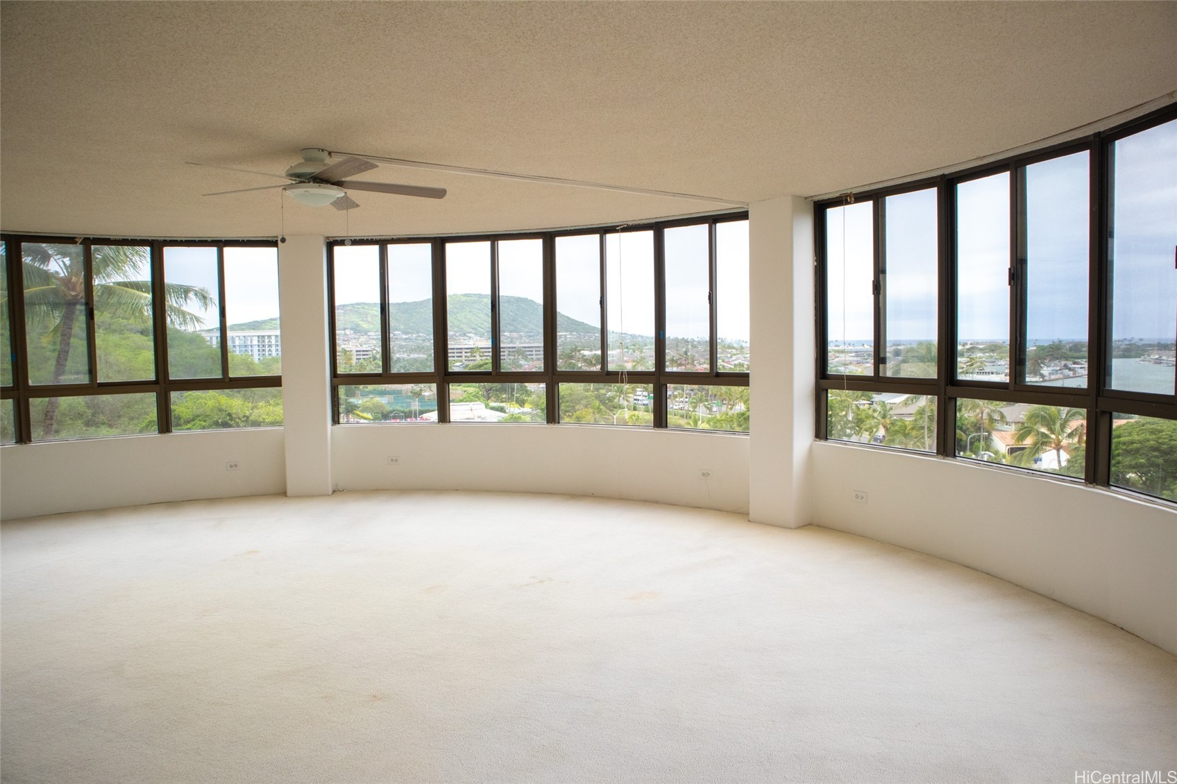 6770 Hawaii Kai Drive 502