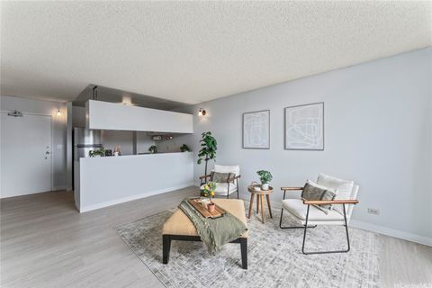 3045 Ala Napuaa Place 717 Honolulu HI 96818