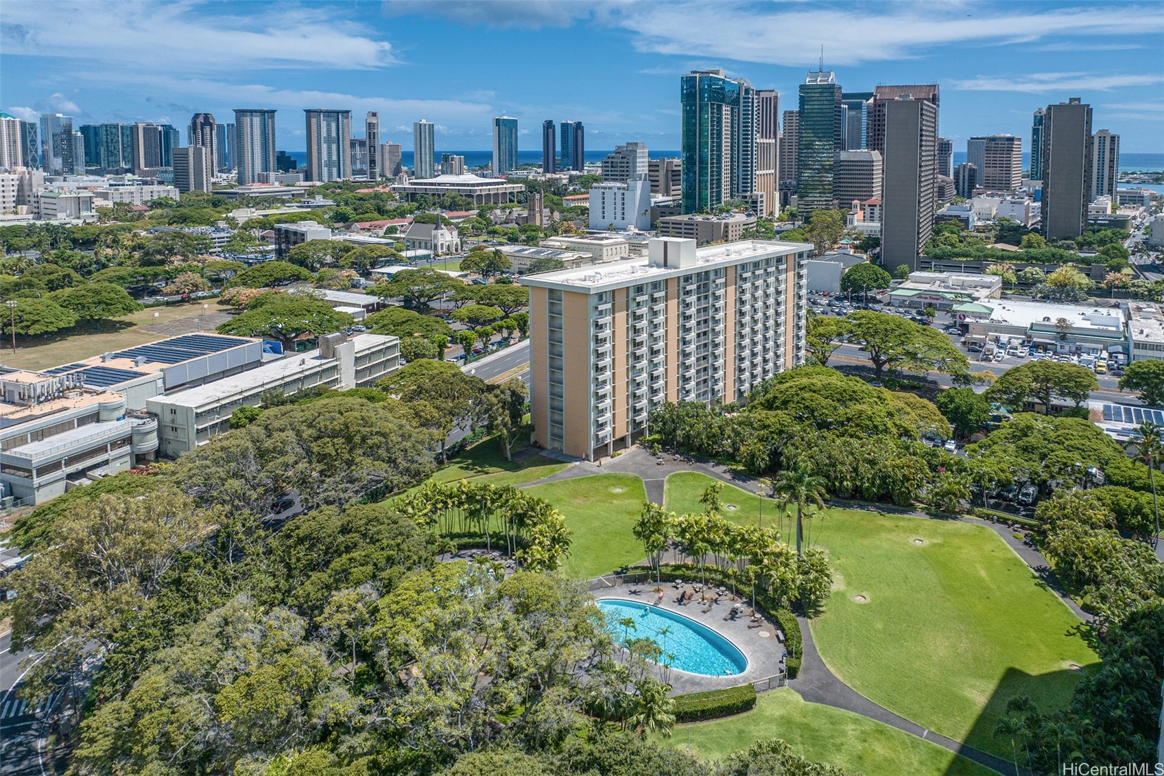 1511 Nuuanu Avenue 724