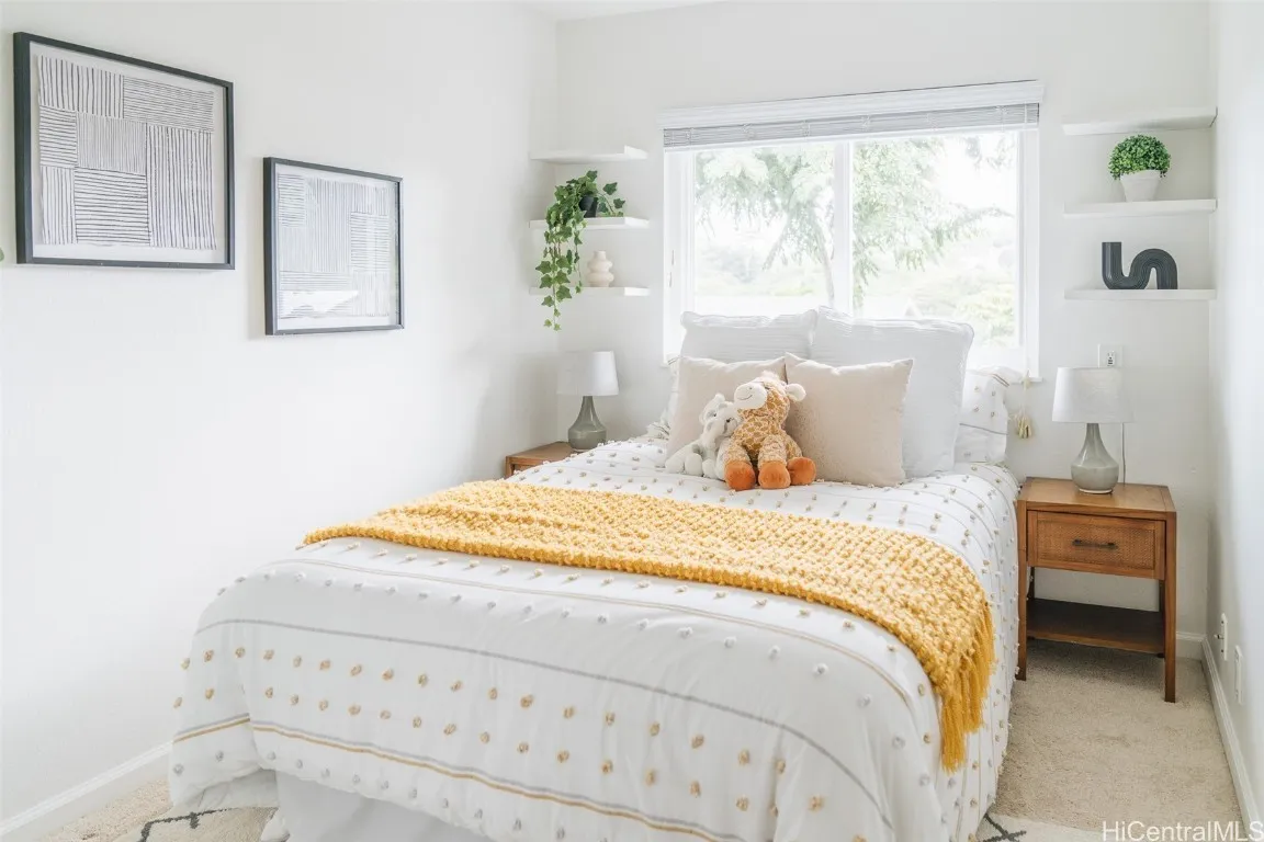 Kailua, Hawaii 96734, United States, 3 Bedrooms Bedrooms, ,2 BathroomsBathrooms,Residential,Pending,82671