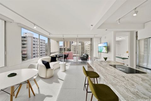 2427 Kuhio Avenue 807 Honolulu HI 96815