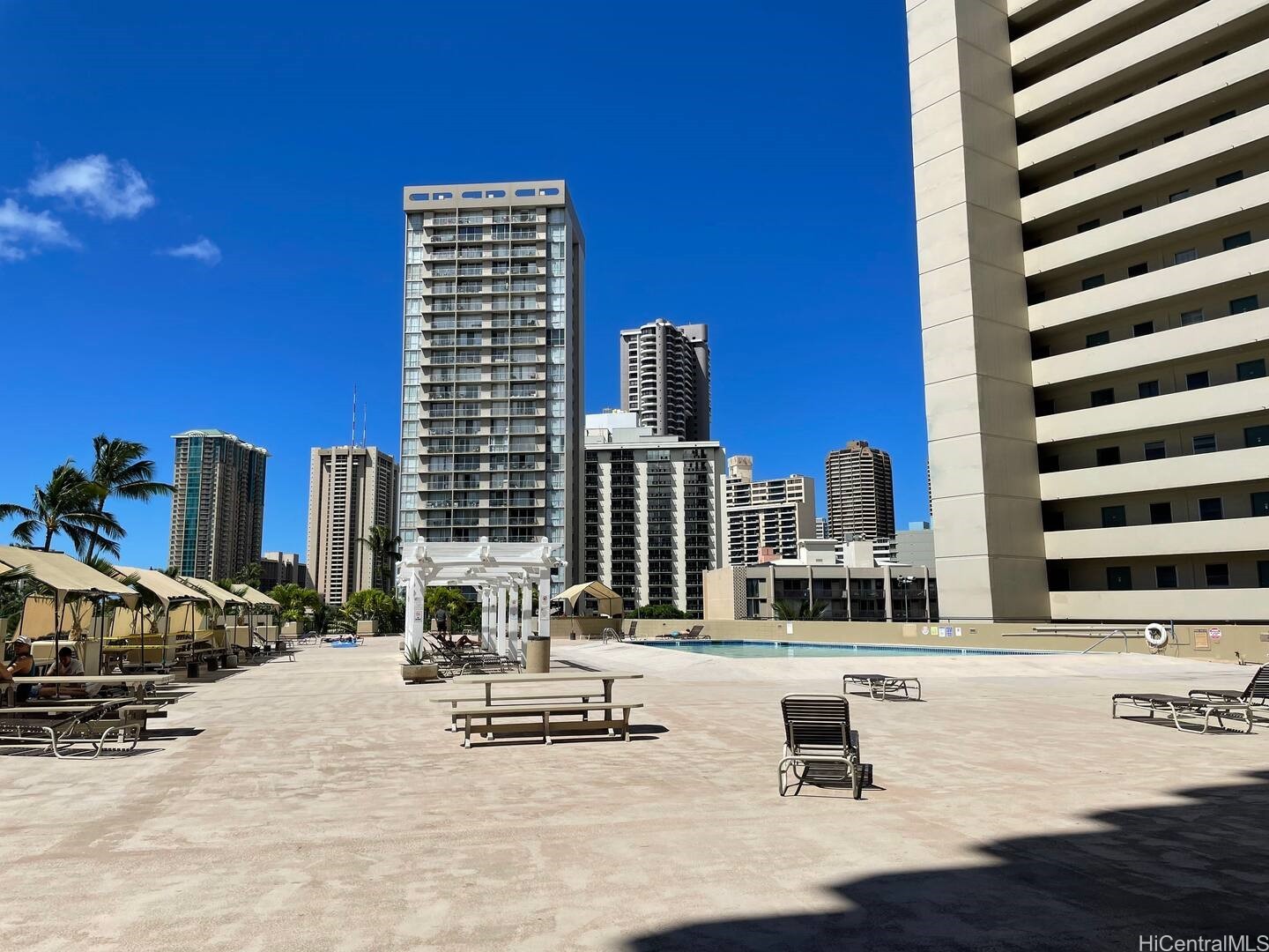 Hawaiian Monarch Condominium