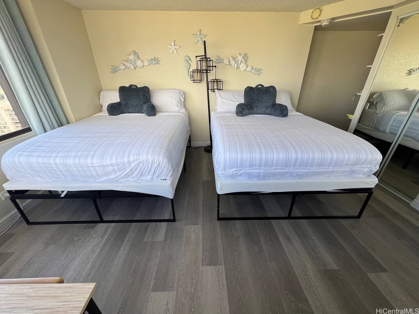 444 Niu Street 2906