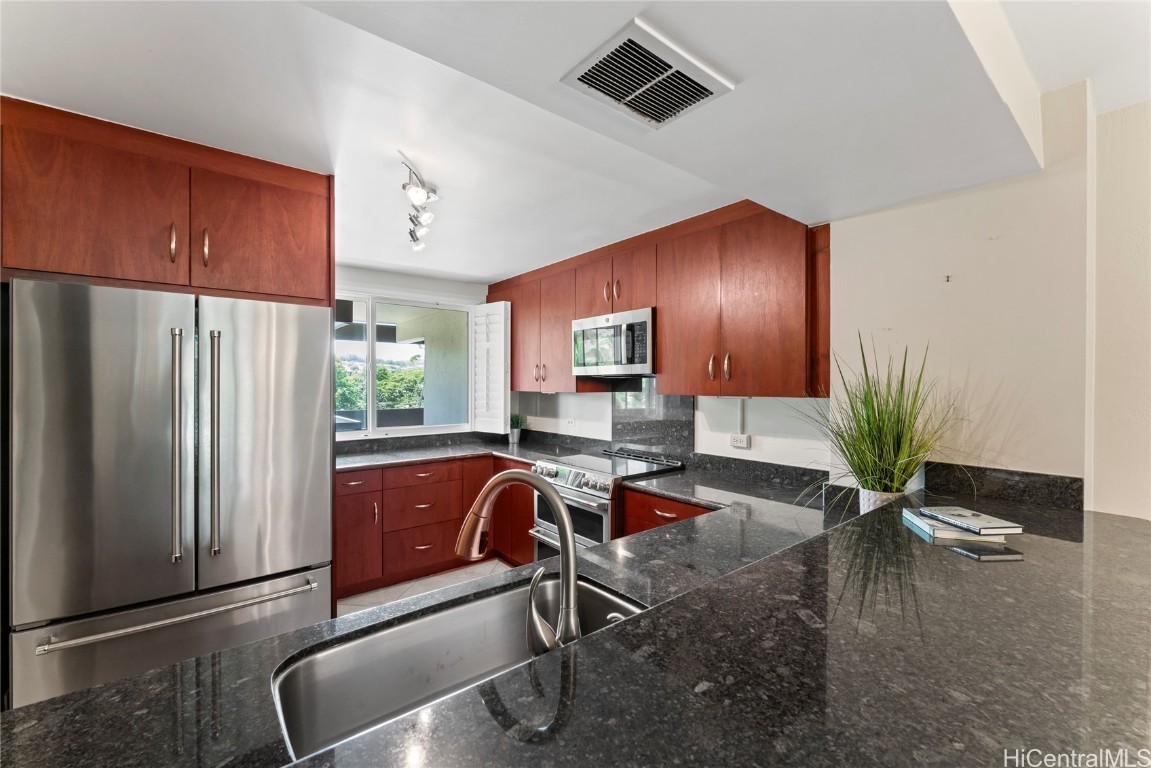500 Lunalilo Home Road 25C
