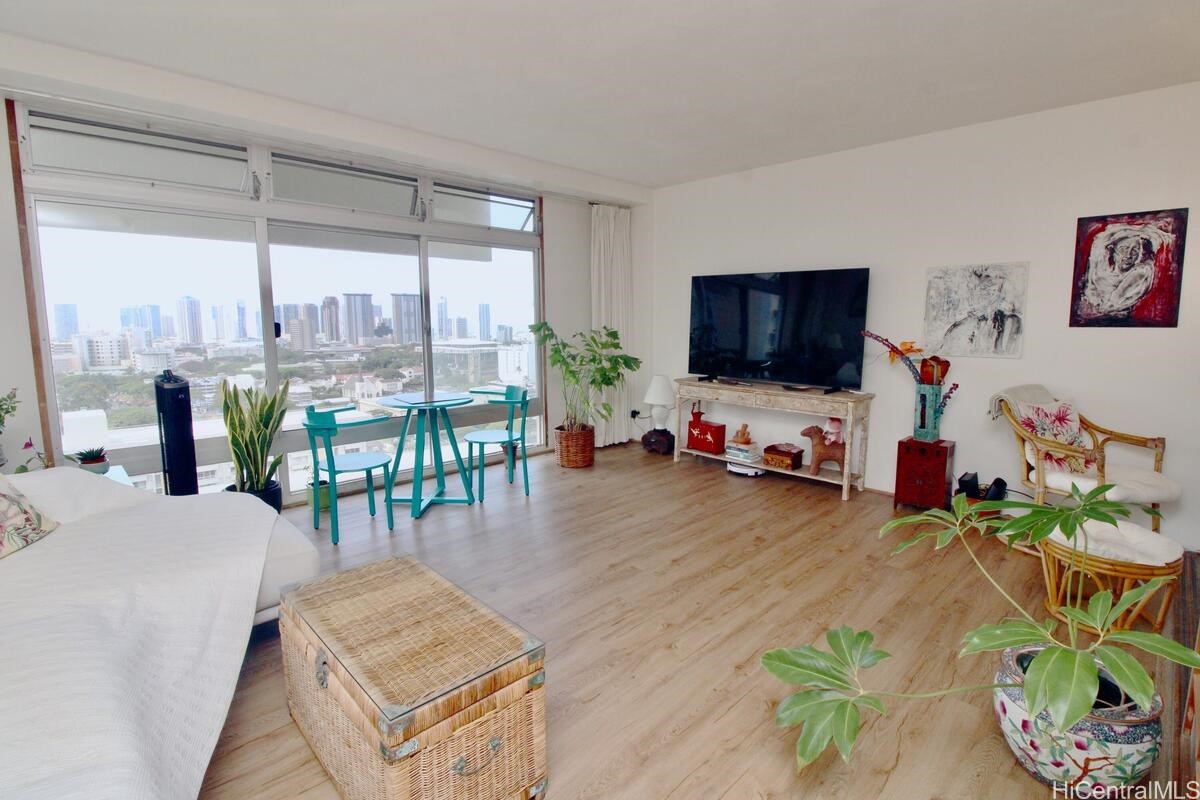 1515 Nuuanu Avenue 2155