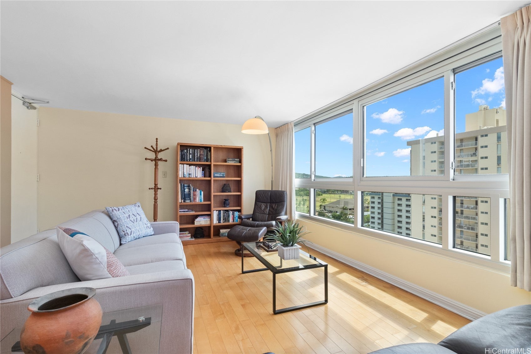 2421 Tusitala Street 1704