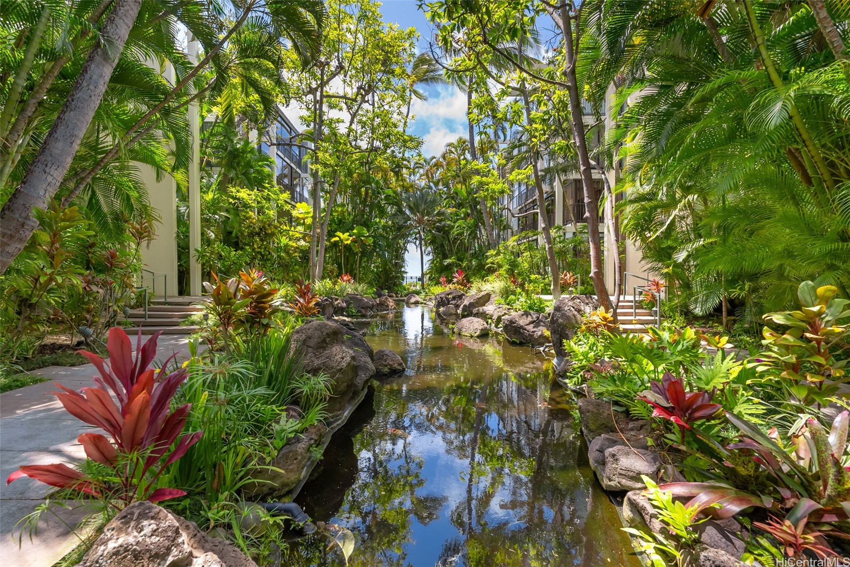 Kahala Beach Residential Lease