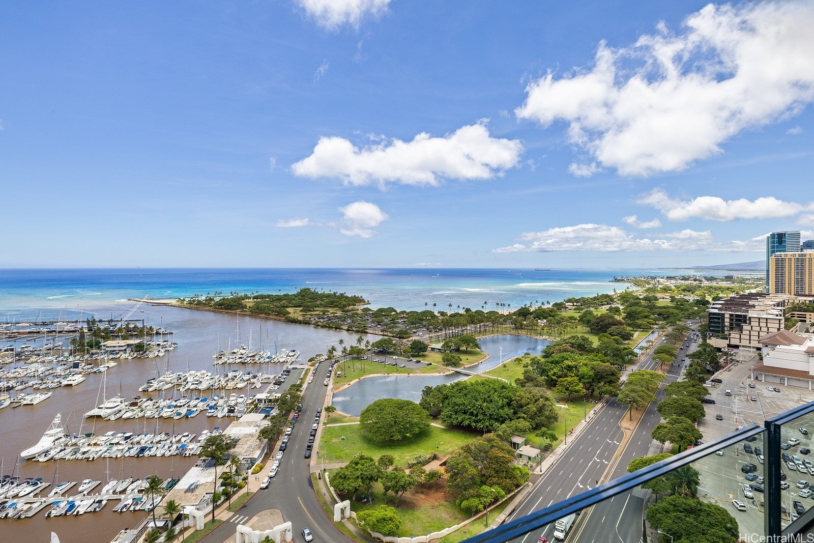 1600 Ala Moana Boulevard 2808