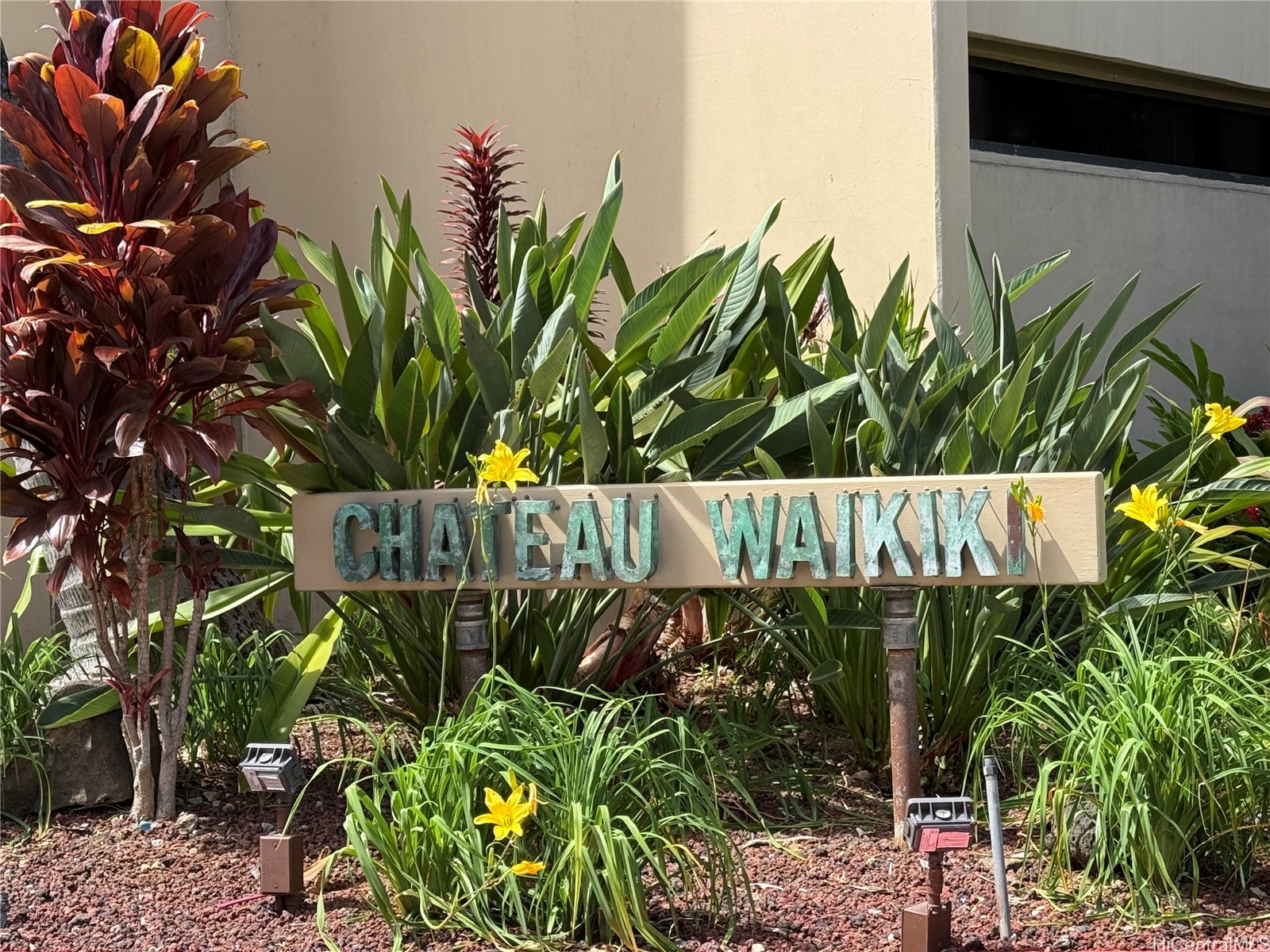 Chateau Waikiki Residential Lease