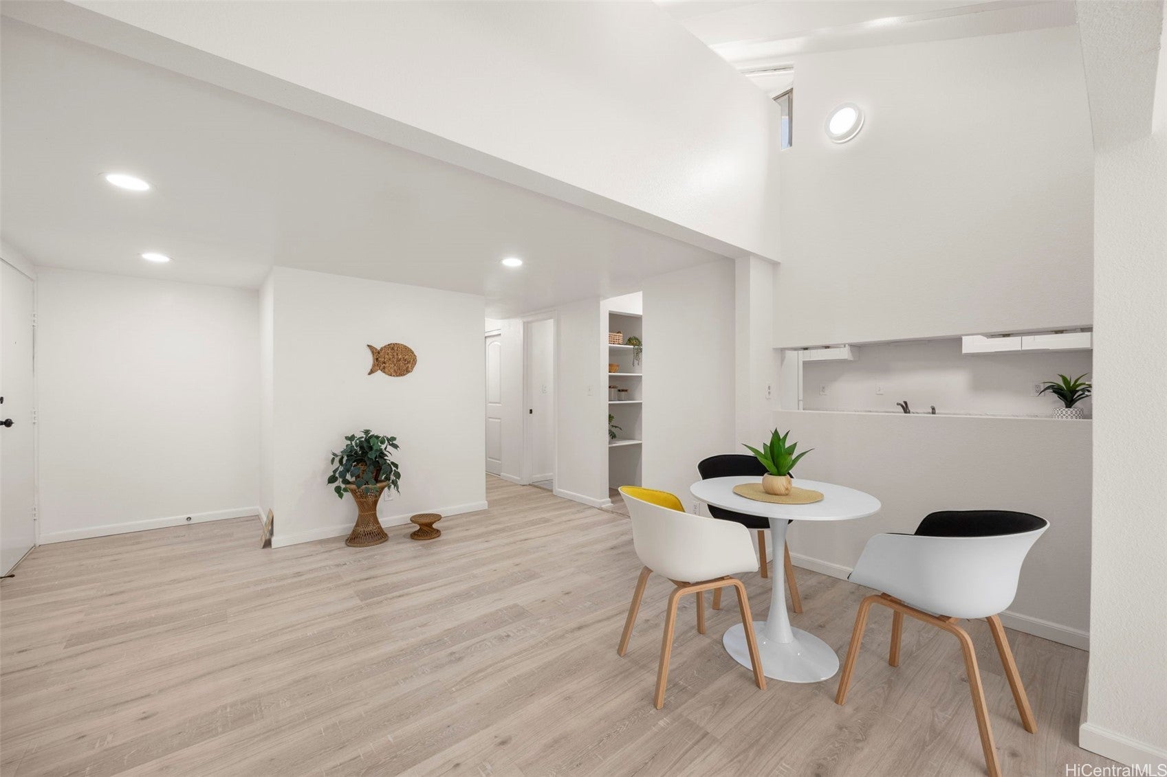 94-435 Lanikuhana Place 1114