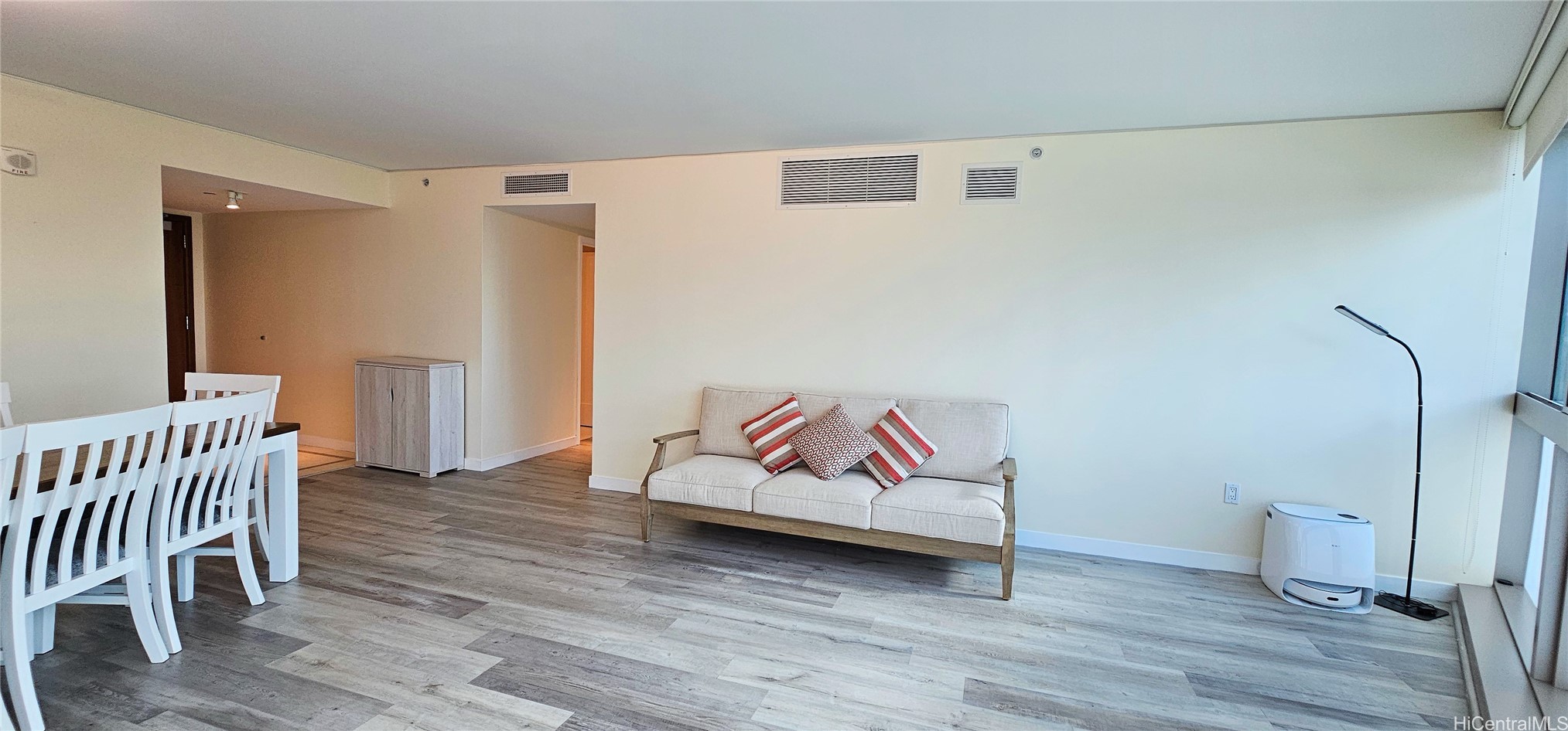 1177 Queen Street 705