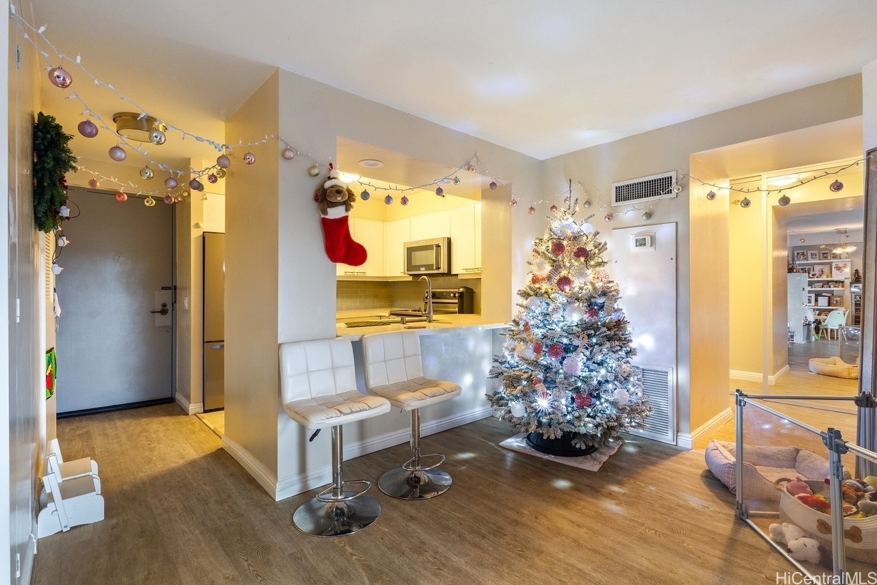 425 South Street 503