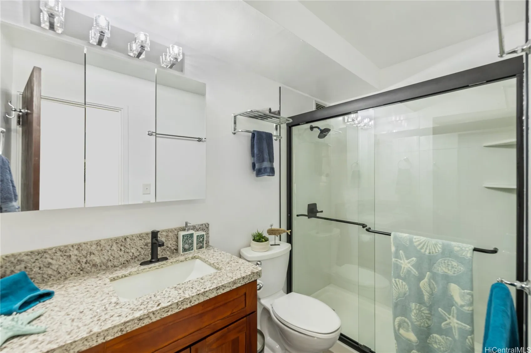 Honolulu, Hawaii 96814, United States, ,1 BathroomBathrooms,Residential,Active,214710