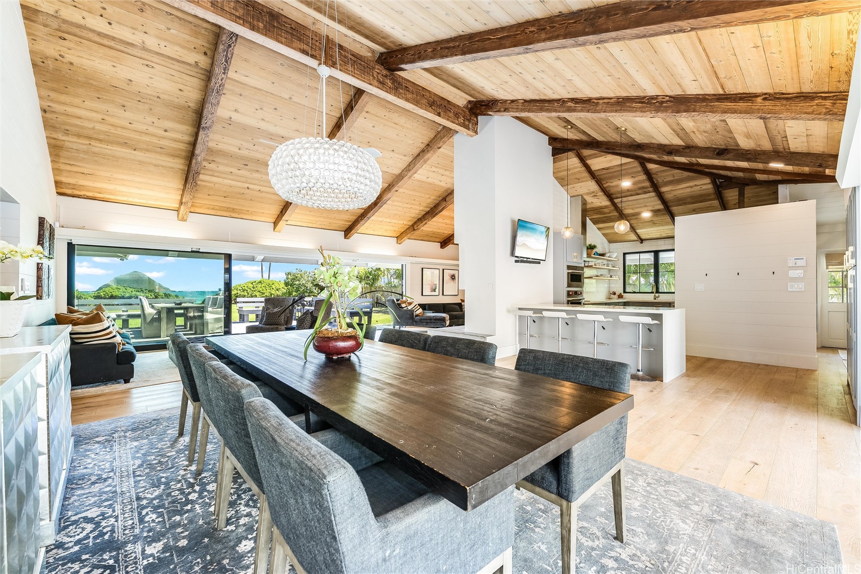 1456 Mokulua Drive